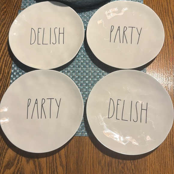 Rae Dunn Melamine 8” Plates - Set of 4 - Picture 1 of 3